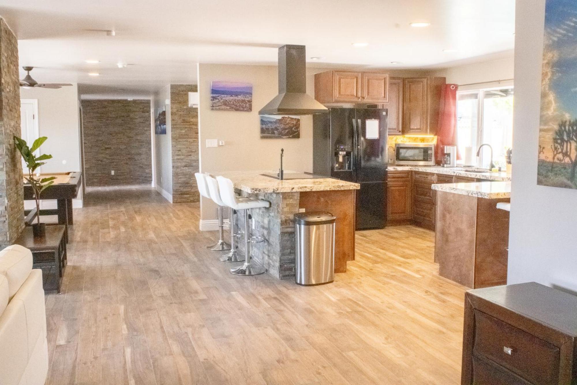 Lux Private Home - Pool, Billiards, 8 Smart Tvs, Board Games, Cotton Bedding - The Stone Sanctuary At Mccullough Hills Trailhead Las Vegas Exteriér fotografie