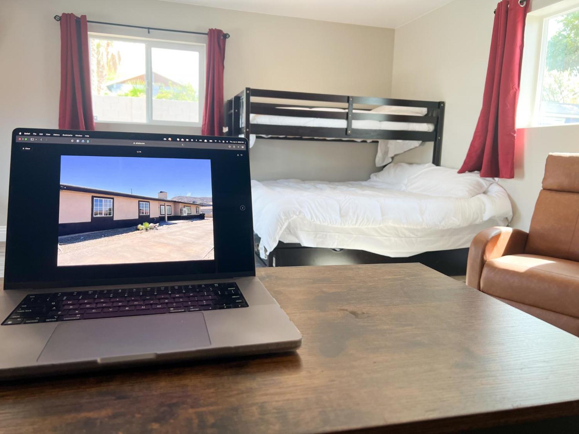 Lux Private Home - Pool, Billiards, 8 Smart Tvs, Board Games, Cotton Bedding - The Stone Sanctuary At Mccullough Hills Trailhead Las Vegas Exteriér fotografie
